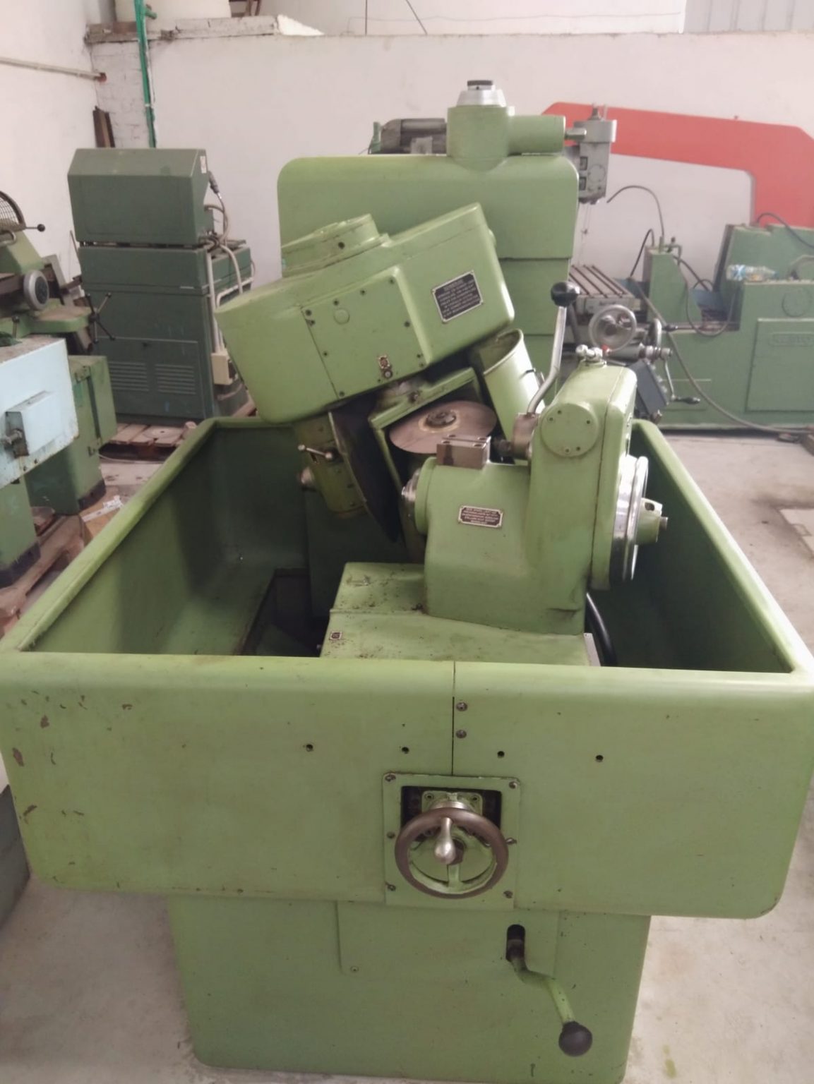 CONIFLEX CUTTER SHARPENER, GLEASON 104 Laxmi Metal & Machines, Rohtak